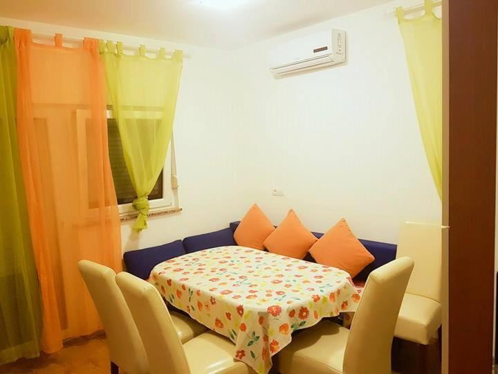 Renic Apartments นิน ภายนอก รูปภาพ